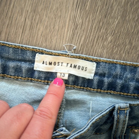 Almost famous dual wash patched jeans wide lege raw hem size 13 trendy - Picture 3 of 7